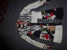 Alexo Mantel, 50, bunt und