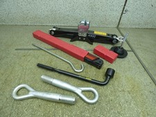 Wagenheber Radschlüssel