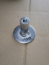 Mutter mit Scheibe passend