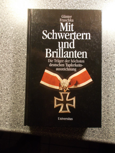 Mit schwertern und brillanten - und,