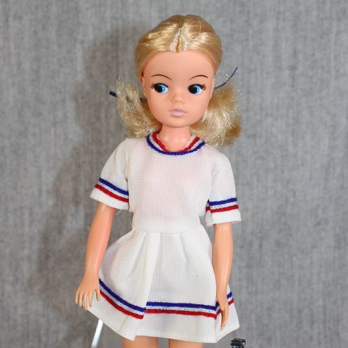 Sindy pedigree doll fashion - sindy,