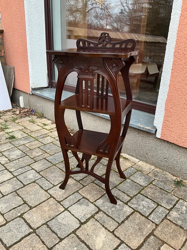Jugendstil etagere nussbaum - in,