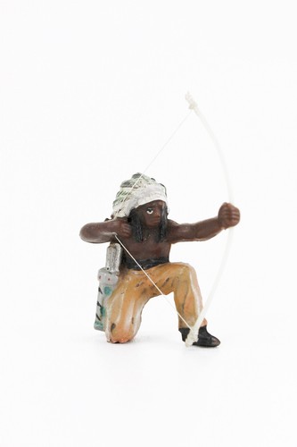 Ddr gummi indianer mit bogen - indianer,