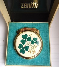 NOS altes Zenith Vintage Gasfeuerzeug in OVP - Kleeblätter ca. 60er oder 70er