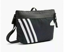 "ADIDAS"