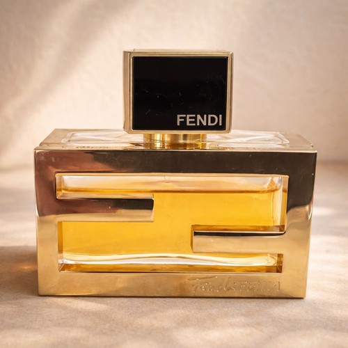 Fendi fan - fan, de