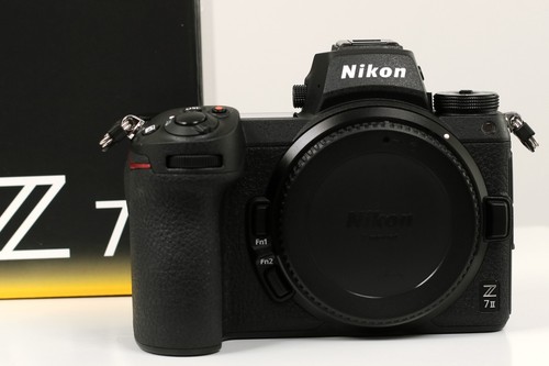 Nikon body vollformat - z7,