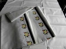 2 Überschlaglaken & 2 Kissen