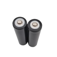Akku 3,7V 3800mAh 2 Stück 5A 17x67 mm wiederaufladbar Li-Ion Lithium Button Top