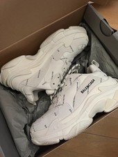 Balenciaga Triple S Sneaker Allover Logo, Gr.38, top
