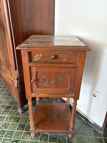 Antiker nachttisch 1900 - antiker, um