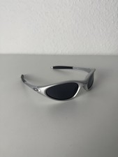 Oakley – Minute – Grau mit Schwarzen Gläsern – Guter Zustand ?️