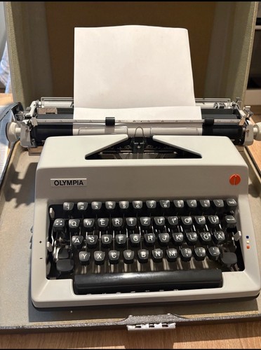 Olympia schreibmaschine qwertz - olympia,