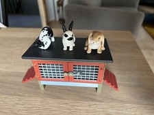 Schleich Farm World Kaninchenstall und zusätzlich 3 Tiere