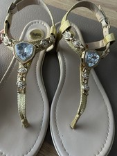 Buffalo Sandalen Gold