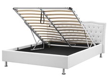 Glamouröses Bett weiß mit