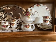 Kaffeeservice / Teeservice Royal Albert Country Roses für 6 Personen mit Zubehör