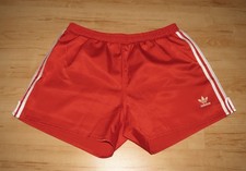 Adidas Glanzshort Sporthose D7