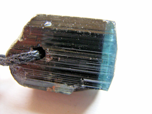 Schwarzer turmalin kristall - schwarzer,