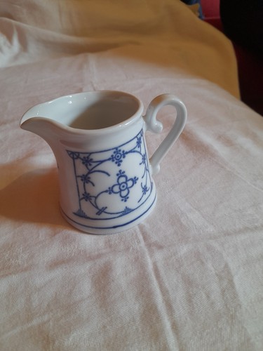 Hübsches milchkännchen - hübsches,