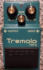 BOSS TR-2 Tremolo Effekt-Pedal