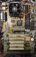 ASUS P5A Rev.1.04 Super Sockel 7 ATX Mainboard + AMD K6 III+ 400 MHz @ 600 MHz