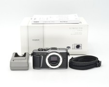 Olympus PEN E-PL10 schwarz Gehäuse Ausstellungsstück #42305**