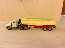 Corgi Major Mack Truck +