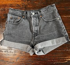 Levi’s 501 Damen Shorts Grau Gr. 24 – sehr guter Zustand