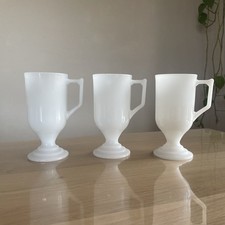 Vintage Milchglas - Tassen -