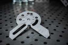 D16-6 Winkelsanschlag für