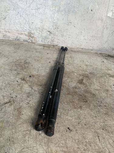Audi 8h gas - 8h,
