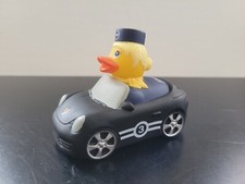 Lufthansa First Class Ente , Series 3, Schwarzer Porsche HON Stewardess NEU