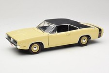 32510 Dodge Charger R/T Yellow & Black American Muscle 1:18