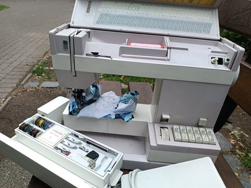 Profi nähmaschine pfaff 1051 - nähmaschine,