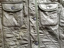 Barbour Damen Steppjacke Utility Winter Quilt oliv grün Fleecefutter Gr. 10 36
