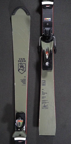 Van deer worldcup slalom - deer,