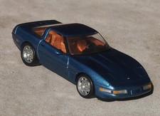 1:43 Corvette C4 40th Anniversary  Cabrio  Detail Cars (Revell)  blau-metallic