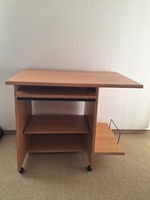 Computertisch in Buche  mit Mausablage für Links- und Rechtshänder