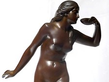 BRONZEFIGUR um 1900 + sign