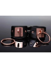 Coquette fetisch handfesseln - fetisch,