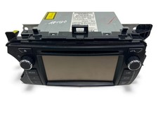 TOYOTA YARIS P13 Musik-Player