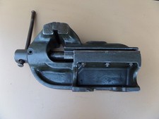 Alter Massiver  Schraubstock