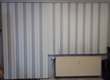 Lamellenvorhänge Vertikaljalousien komplett mit Schiene und Zubehör