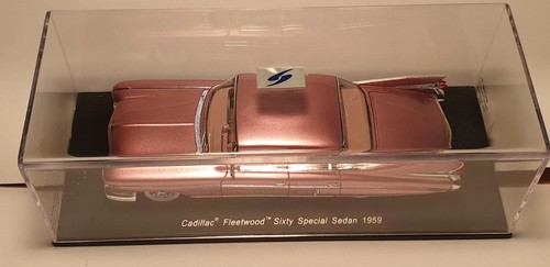 Spark cadillac fleedwood - cadillac,