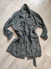 Taillierte leichte Jacke /