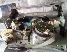 LG LV 2235 Laufwerk 838105 Ersatzteilträger VHS Videorecorder passt auch in ande