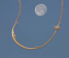 Alex and Ani Halbmond Mond