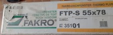 FAKRO Dachfenster Thermo-Plus FTP-S 55x78 Holz-natur, Blech Grau