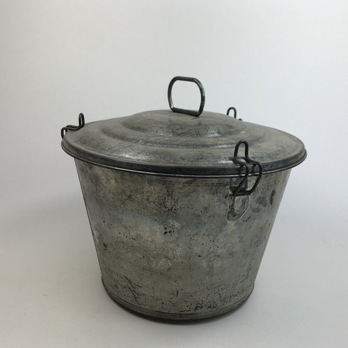 Alte metall puddingform - alte,